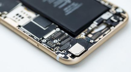 跨界“亂”戰(zhàn) 手機(jī)廠商造車，車企造手機(jī)，誰(shuí)在定義未來(lái)？